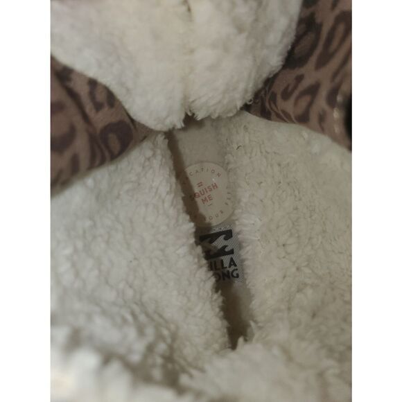 New HTF BILLABONg cheetah Fur High Tops 10 - Picture 5 of 6